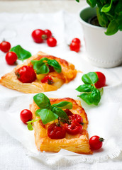 caprese puff  tarts
