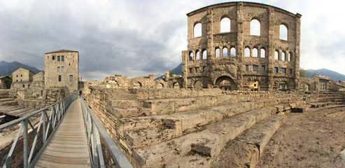 Aosta, teatro romano a 360°