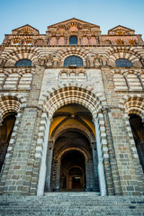 La Cathédrale Notre-Dame-du-Puy