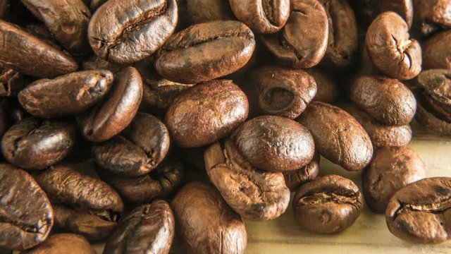 A roasted coffee beans close up image macro