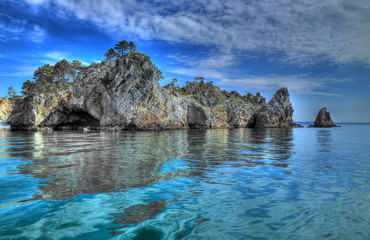 Obraz premium HDR-Aufnahme - Die Ile Vierge, Pointe de Saint-Hernot, vom Boot aus gesehen, Crozon-Halbinsel, Finistere, Bretagne, Frankreich