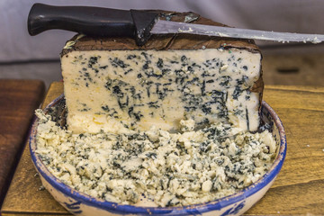 Queijos na feira de alimentos artesanais