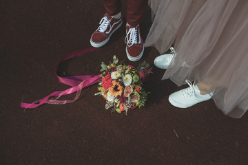 Люди, природа,  девушка, поле,цветы