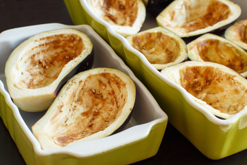 Preparing backed eggplants