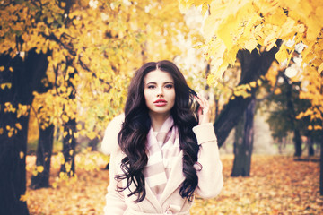 Perfect Autumn Woman Model with Dark Curly Hair, Fashion Girl Outdoors