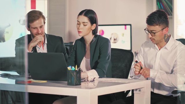 Creative diversity business team with a successfull young female leader discusting about a concept .