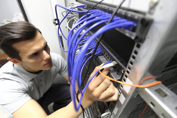 Engeneer in network server room