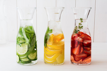 Detox water tri-color