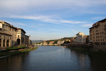 Fototapeta na wymiar Vista da Ponte Vecchio