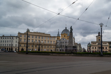 Plac w centrum miasta Łódź © Senatorek