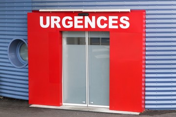 Service des urgences en France