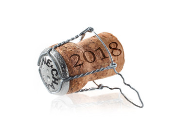 Champagnerkorken auf Weiß 2018