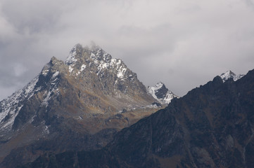 Fototapeta na wymiar Berge in den Österreicher Alpen