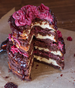 Russische Zupftorte mit Kirsch Creme und Sirup
