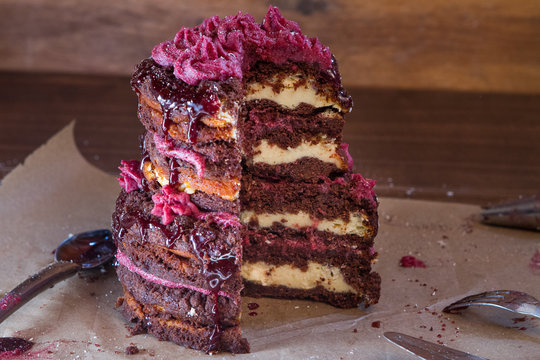 Russische Zupftorte mit Kirsch Creme und Sirup