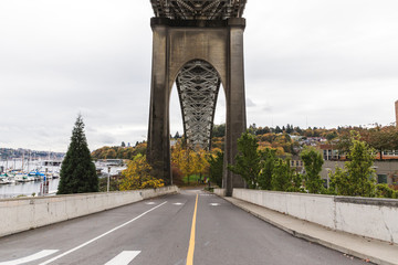 Fototapeta premium George Washington Memorial Bridge in Seattle