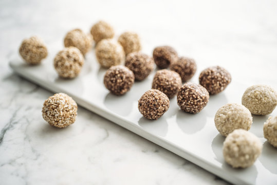 Food: Homemade vegan truffels / Powerballs