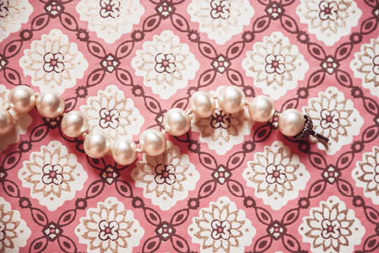 Vintage pearl necklace