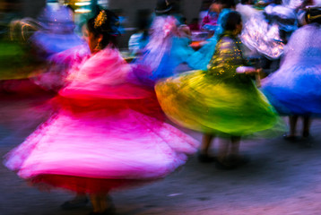 bolivians girls dancing in the streets