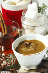 Hot chocolate with spicy, marshmallows and spicy tea