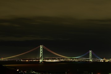 ライトアップされた大橋