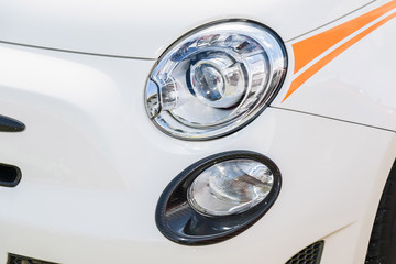 Obraz na płótnie Canvas 自動車のヘッドライト　Car headlight, headlamp