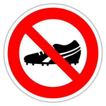 Panneau : Chaussures &agrave; crampons interdites