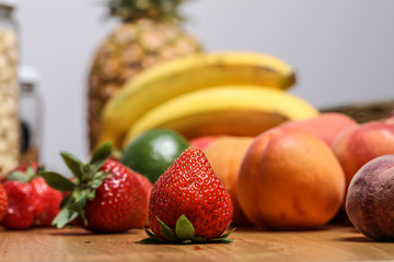 Frutas variadas - 176952579