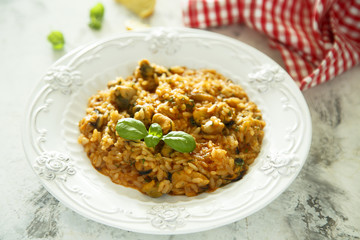 Mussels risotto with tomatoes
