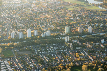 Erlangen Kanal/Büchenbach mit Hochhäusern