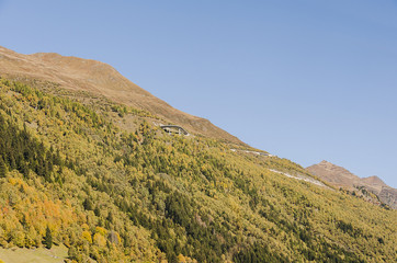 Gotthard, Bedretto, Dorf, Bedrettotal, St. Gotthard, Airolo, Gotthardpass, Passstrasse, Bergstrasse, Tessin, Herbst, Alpen, Schweiz