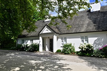ポーランド　ジェラゾヴァ・ヴォラ　ショパン生家　聖ロフ教会　ワルシャワ近郊　Poland Zelazowa Wola Chopin Birthplace Żelazowa Wola Kości&oacute;ł Świętego Rocha w
