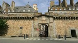 Porte dans les remparts de Saint-Malo