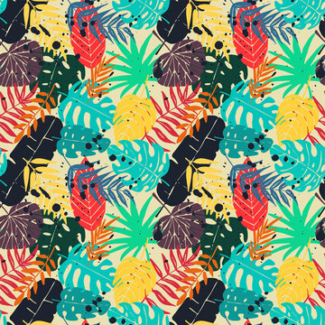 Seamless pattern with tropical leaves, vector illustration, bright background
