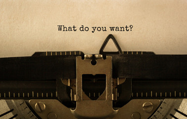 Text What do you want typed on retro typewriter © Studio Nova