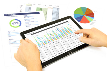 Analyzing financial data on the tablet