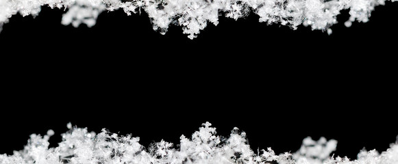 schneekristalle gespiegelt schwarz panorama