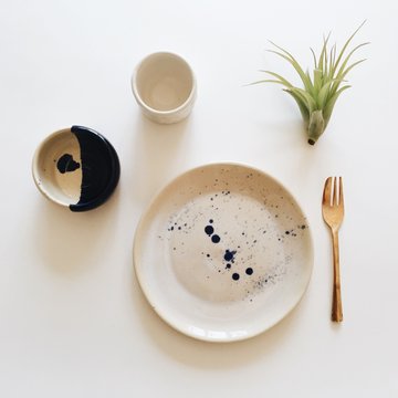 Handmade speckled pottery table plate and bowl place setting