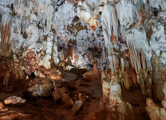 Panorámica de las Cuevas del Águila en la Localidad de Arenas de San Pedro, España