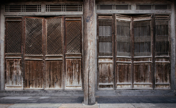 Chinese traditional wooden architecture