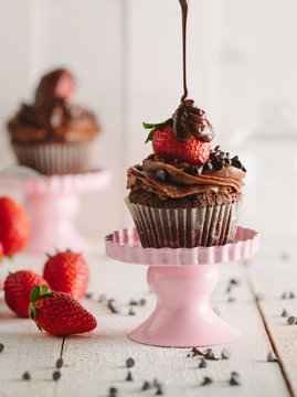 Chocolate cupcake with strawberry