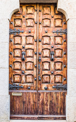 Старые красивые двери