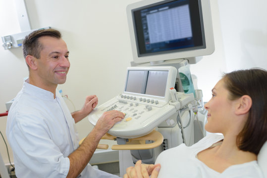 radiologist chatting with a patient
