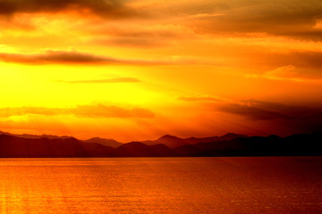 Fototapeta na wymiar abstract Sunset at lake in Thailand