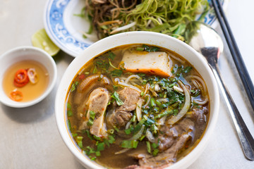 Vietnamese traditional food: Hue noodle