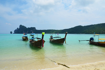 Fototapeta na wymiar Longtail Boat in Thailand
