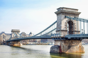 Obraz premium Bridge in Budapest, crossing the Danube