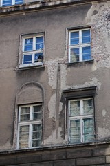 Fototapeta na wymiar Barrio bombardeado de Praga en Varsovia