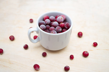 клюква в чашке