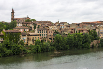 Fototapeta na wymiar Views of the Episcopal City of Albi and the River Tarn. Albi, France